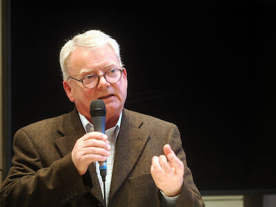 Dr. Thomas Sander